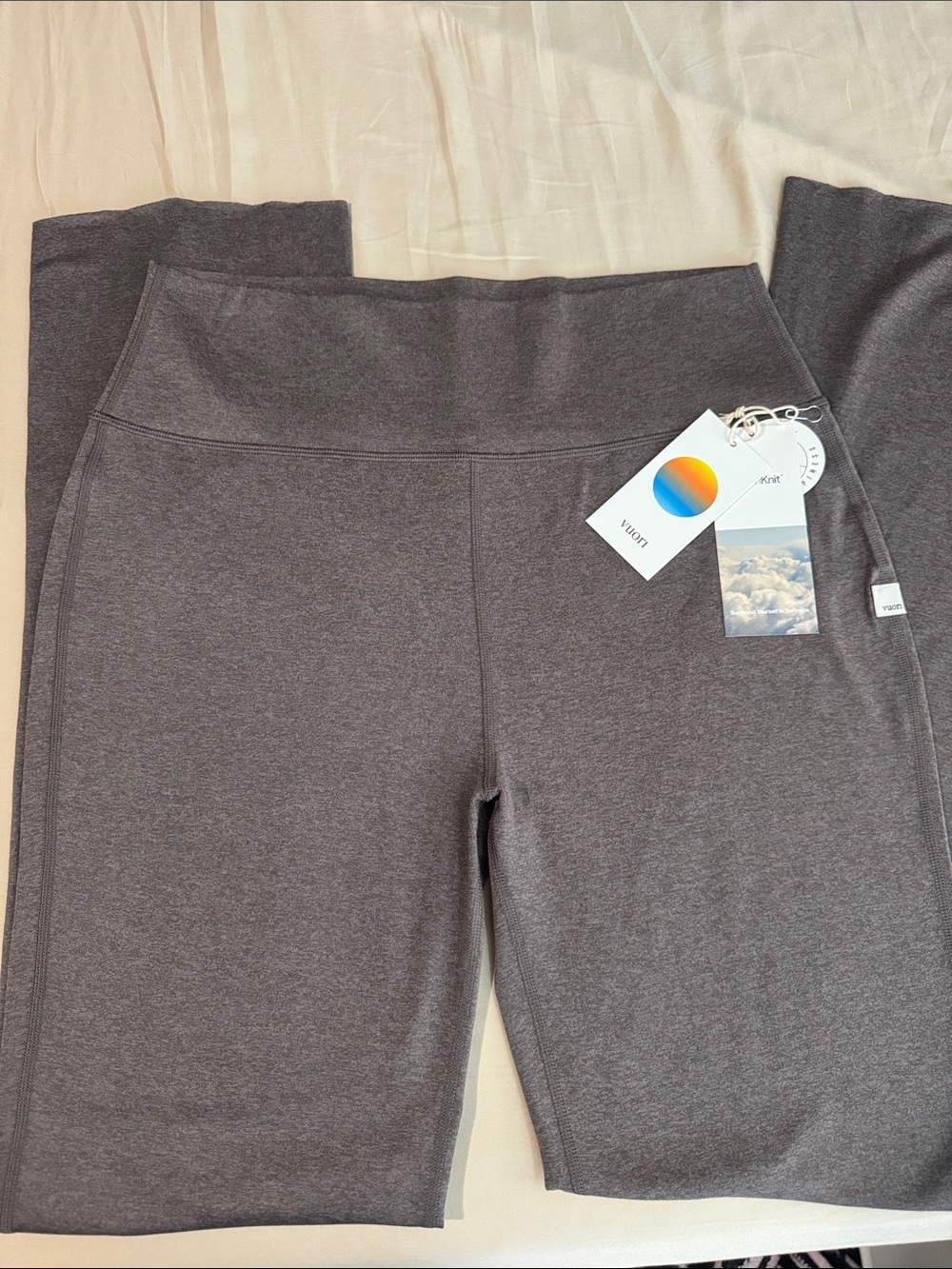 Vuori Women's Flare pants